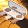 Palette de sculpture Farmasi ouverte montrant les 3 teintes